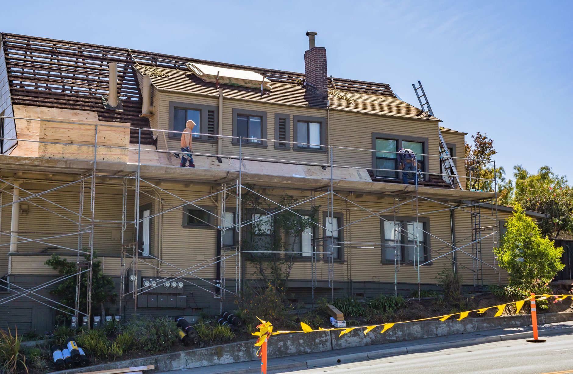 Roofing service in El Segundo, CA