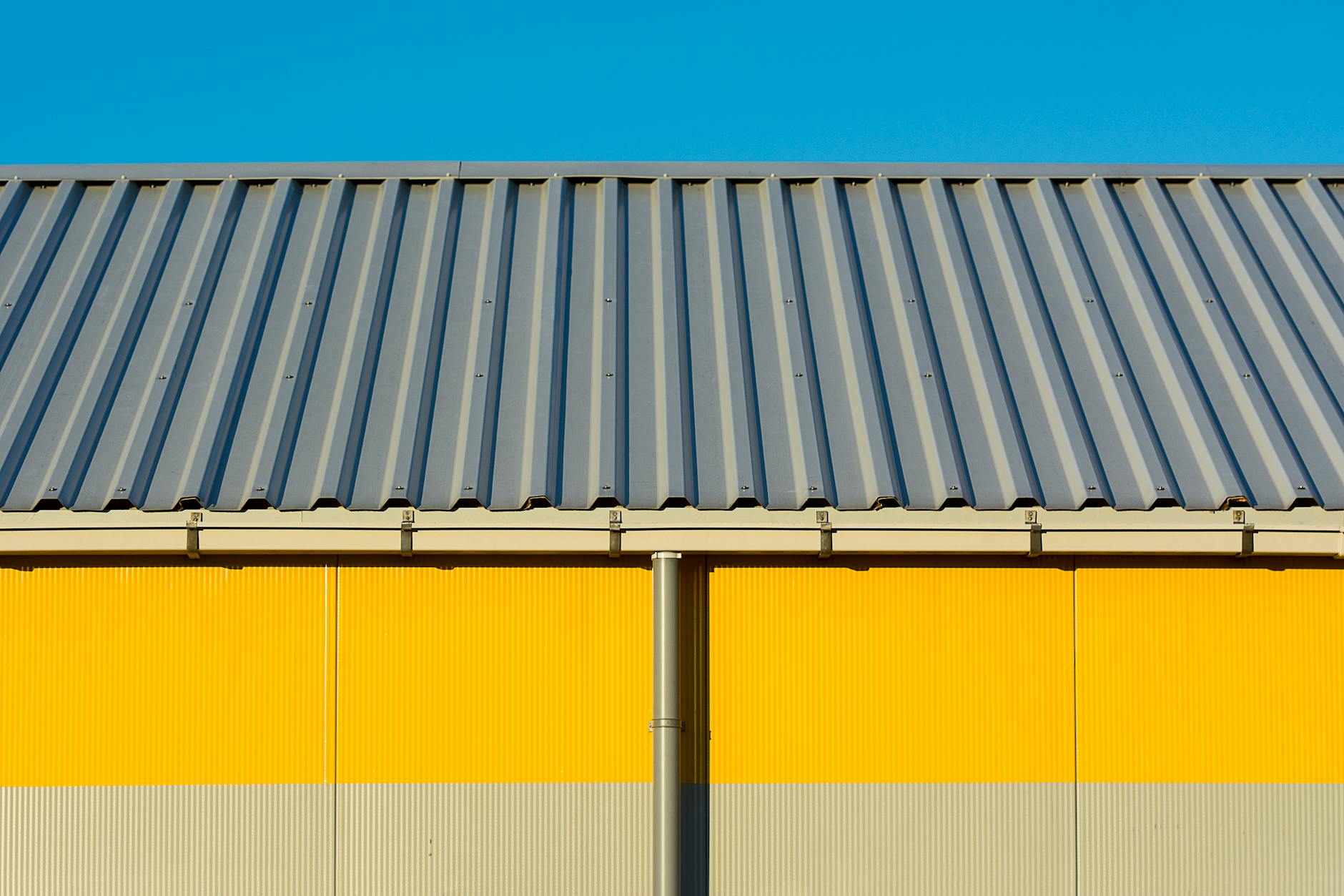 Roofing service in Tehachapi, CA