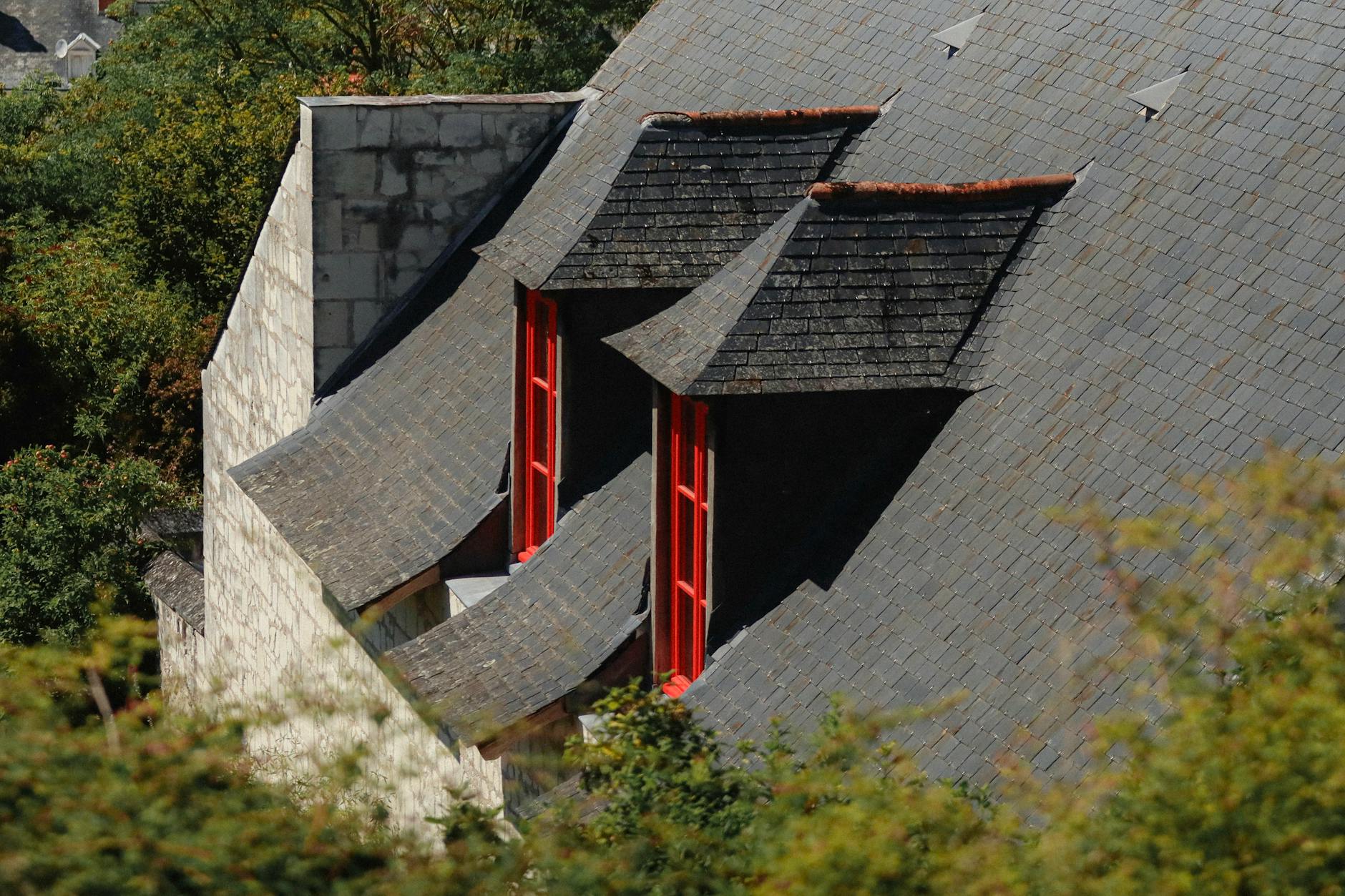 Roofing service in Sebastopol, CA