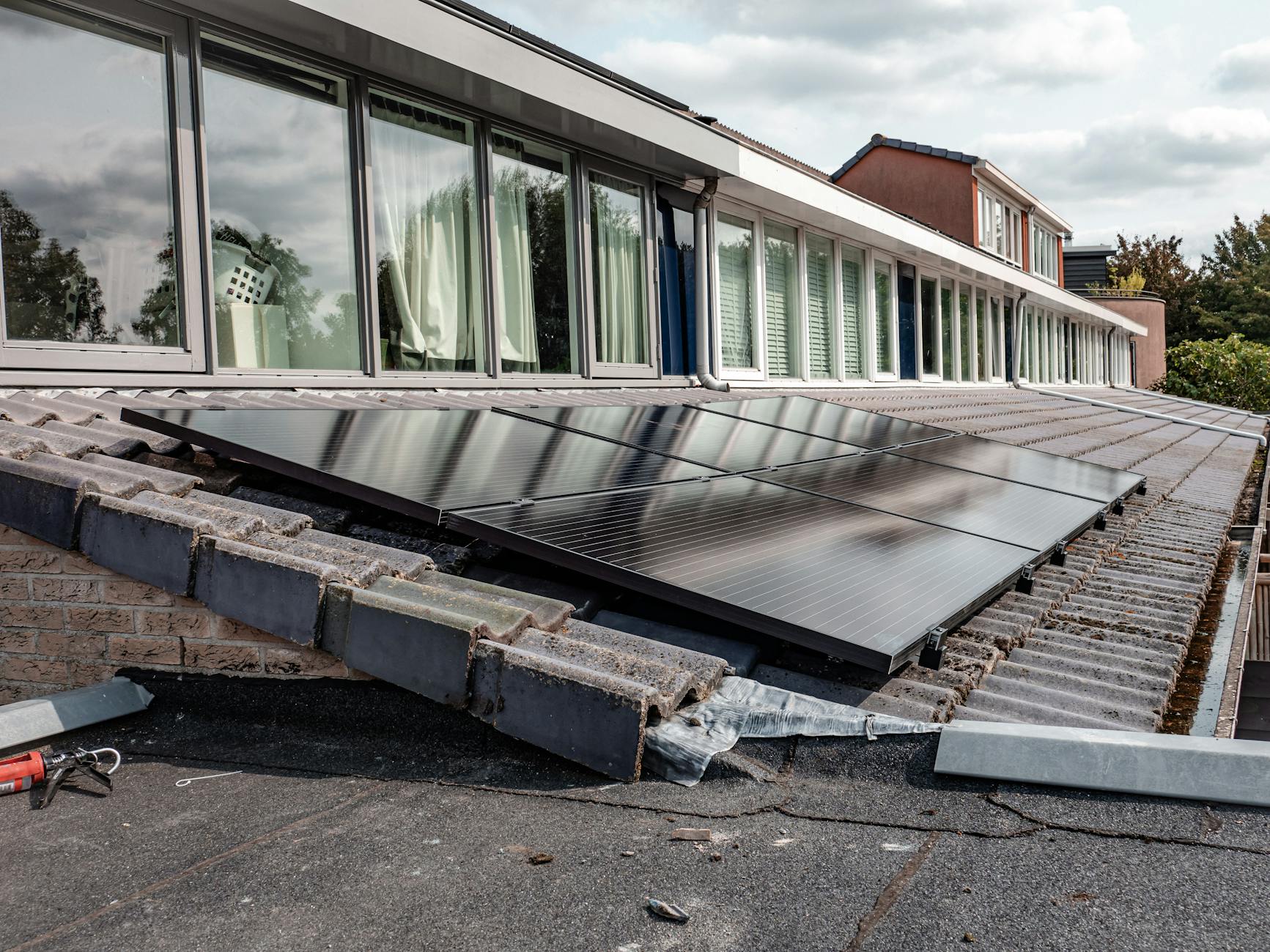 Roofing service in Fergus Falls, MN