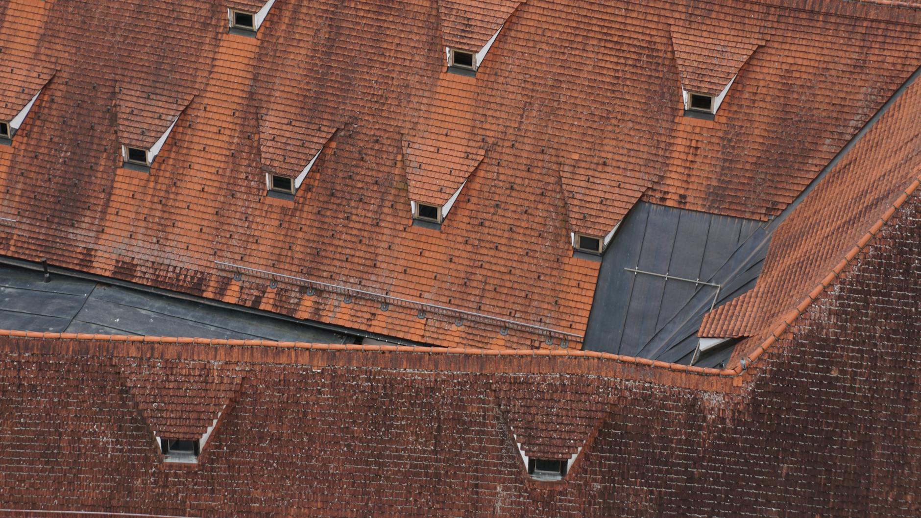 Roofing service in San Mateo, CA