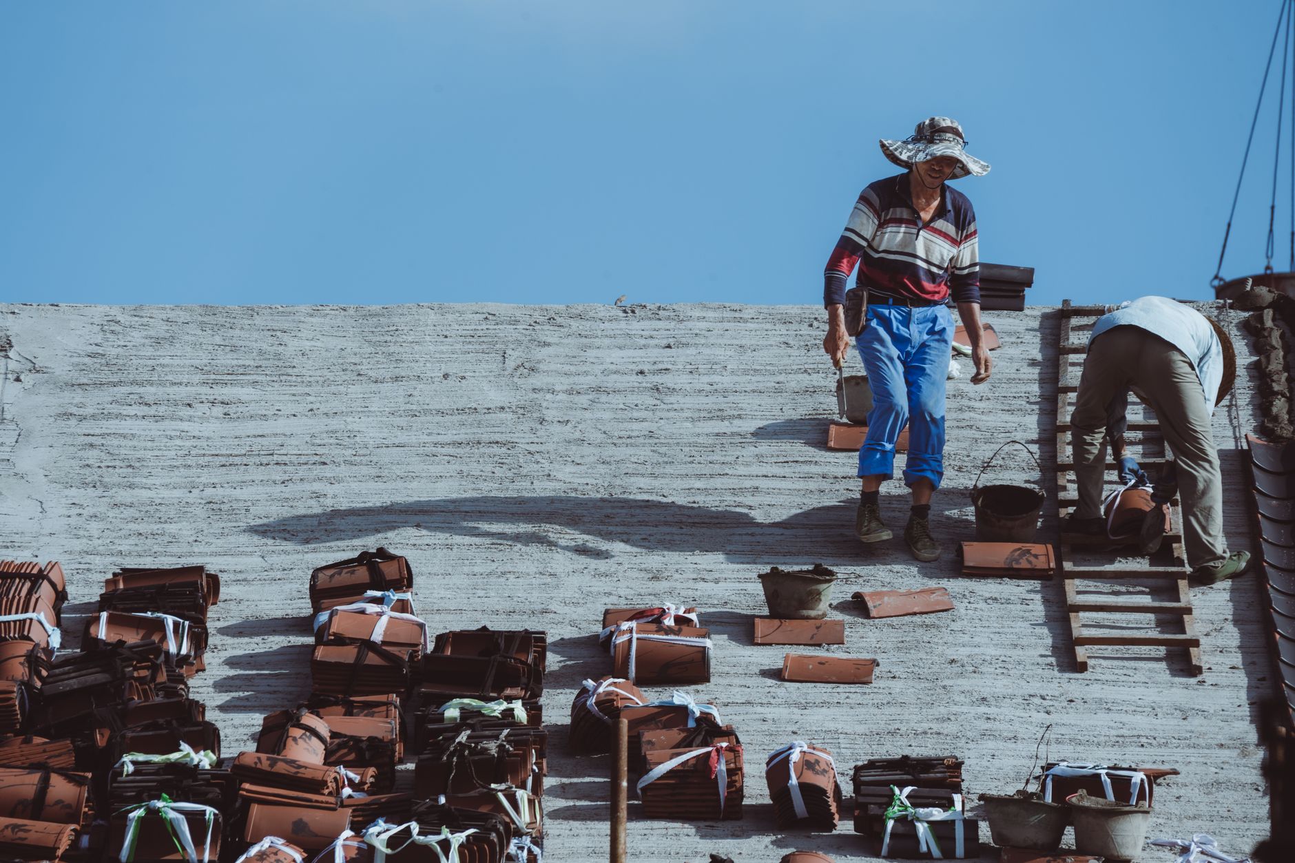 Roofing service in Escondido, CA