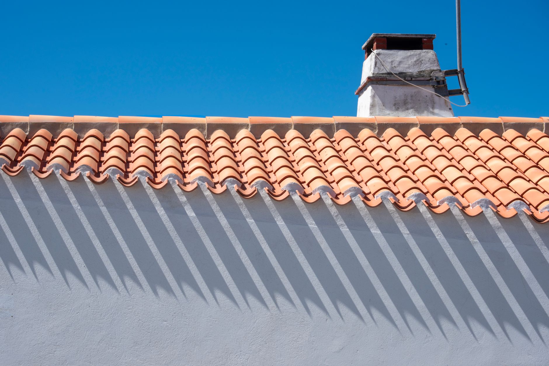 General roofing in Santa Ana, CA