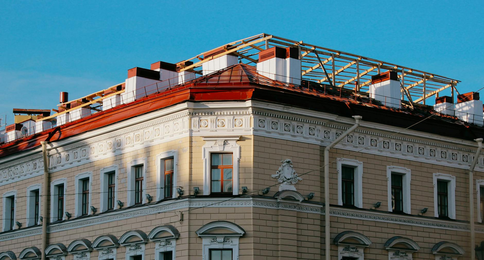 Roofing service in Cambridge, OH