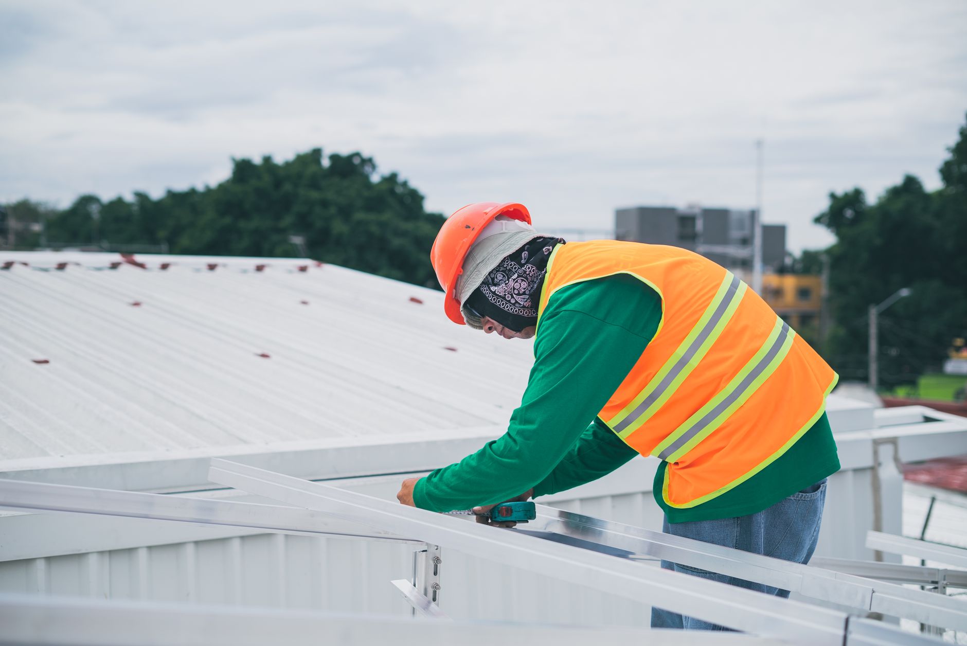 Roofing service in Wichita, KS